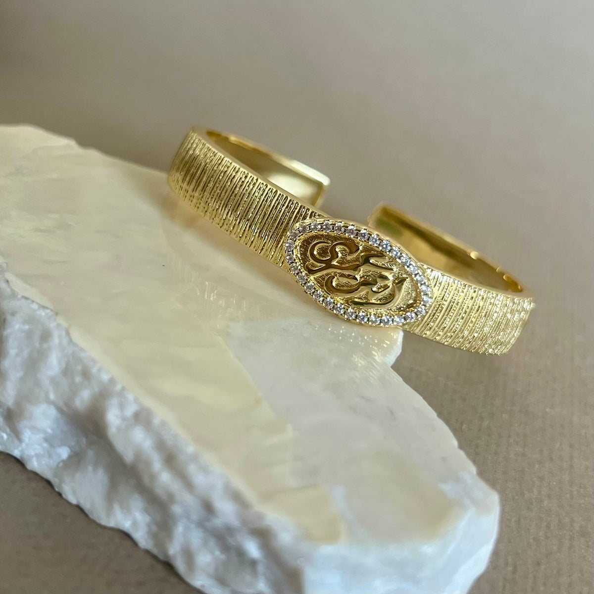 Enta Omry | Gold Plated Bangle