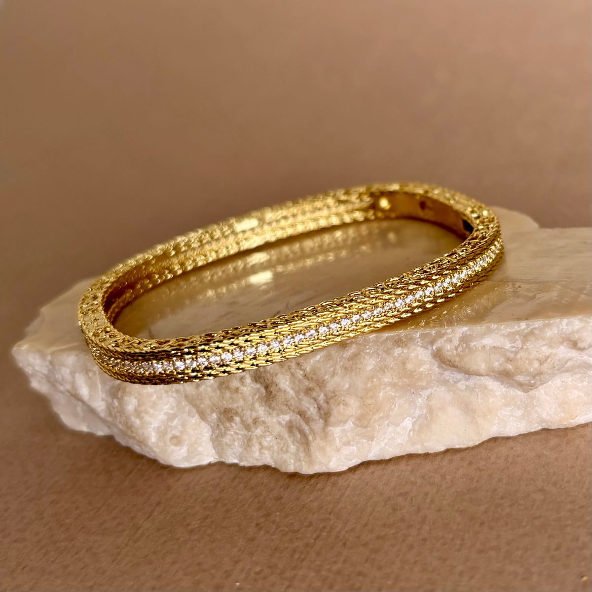 Mirevon | Gold Plated Bangle