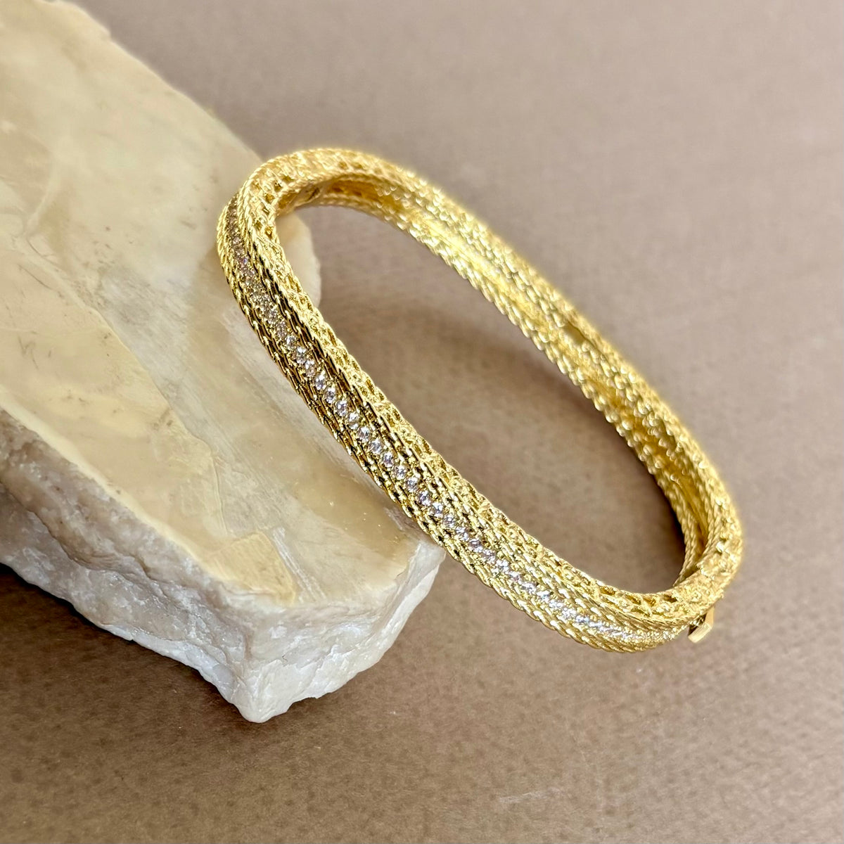 Mirevon | Gold Plated Bangle