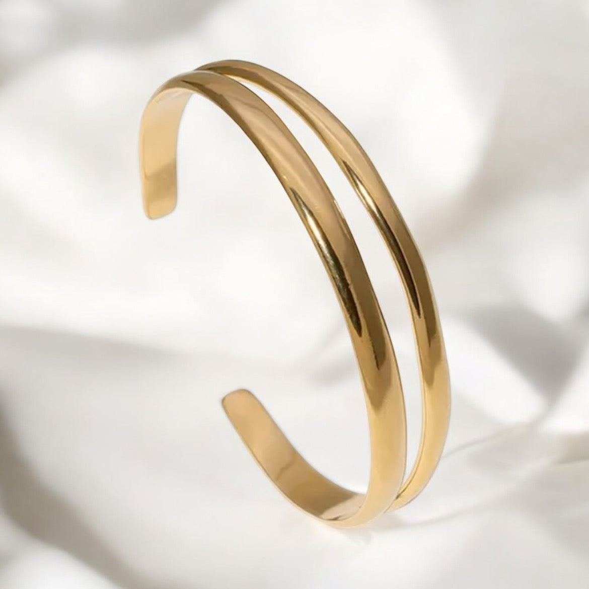 Sway | 18K Gold Plated Bangle