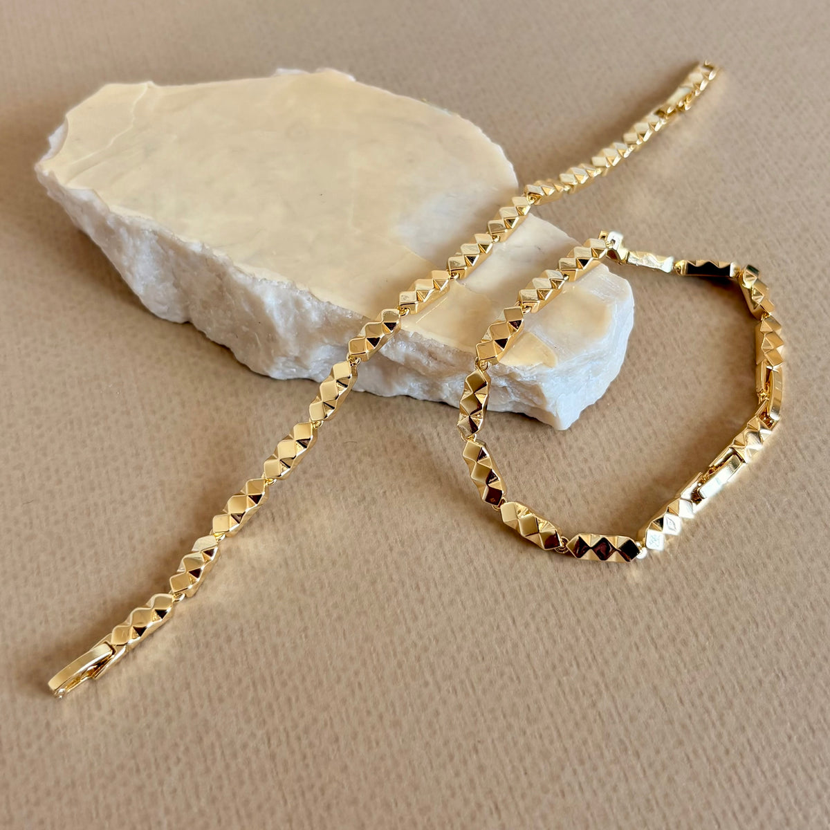 Helior | Gold Plated Bracelet