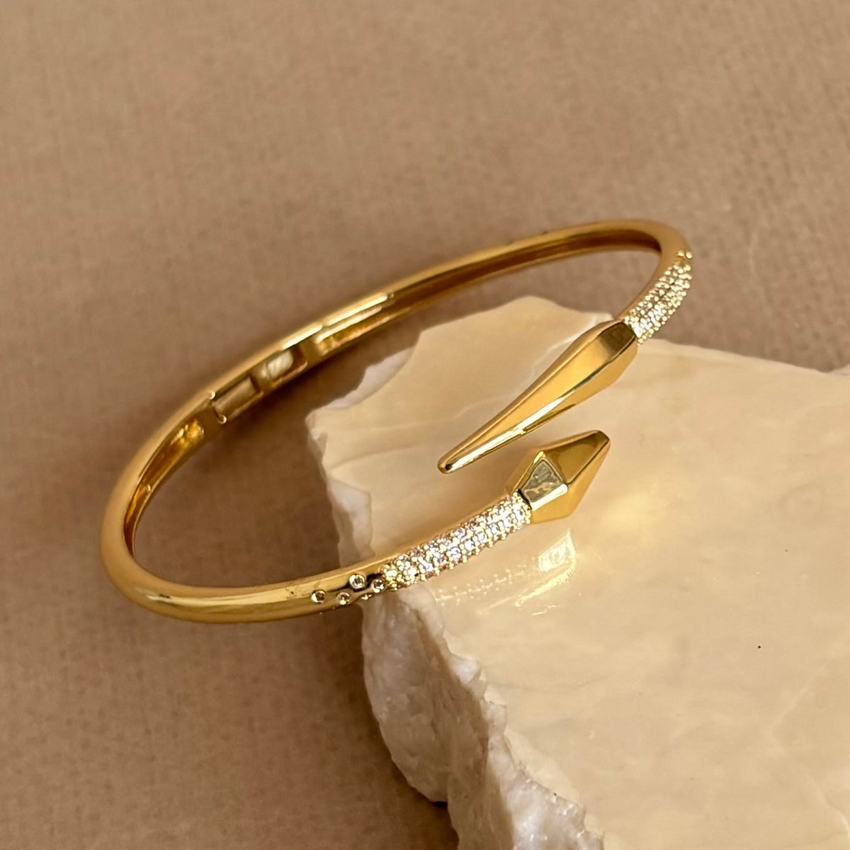 Merique | Gold Plated Bangle