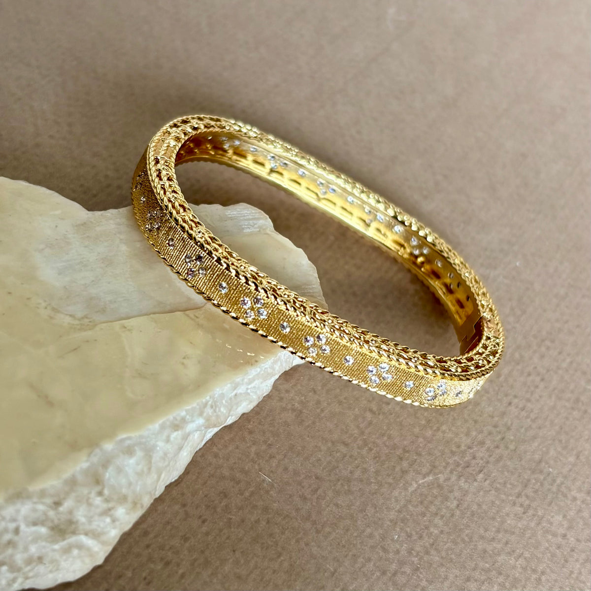 Lavorin 02 | Gold Plated Bangle