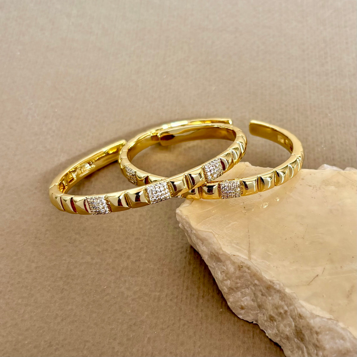 Zavionel | Gold Plated Bangle